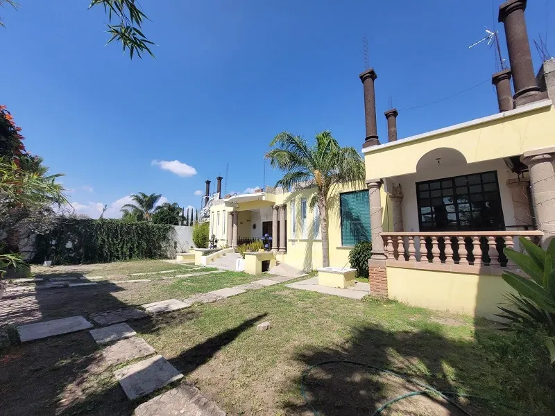 Granjas Banthi, propiedad comercial en renta, San Juan del Río,